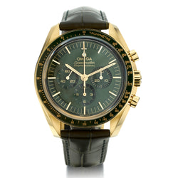 Omega Speedmater Moonwatch Professional Chronograph in 18kt Gold. Ref: 3106042501001