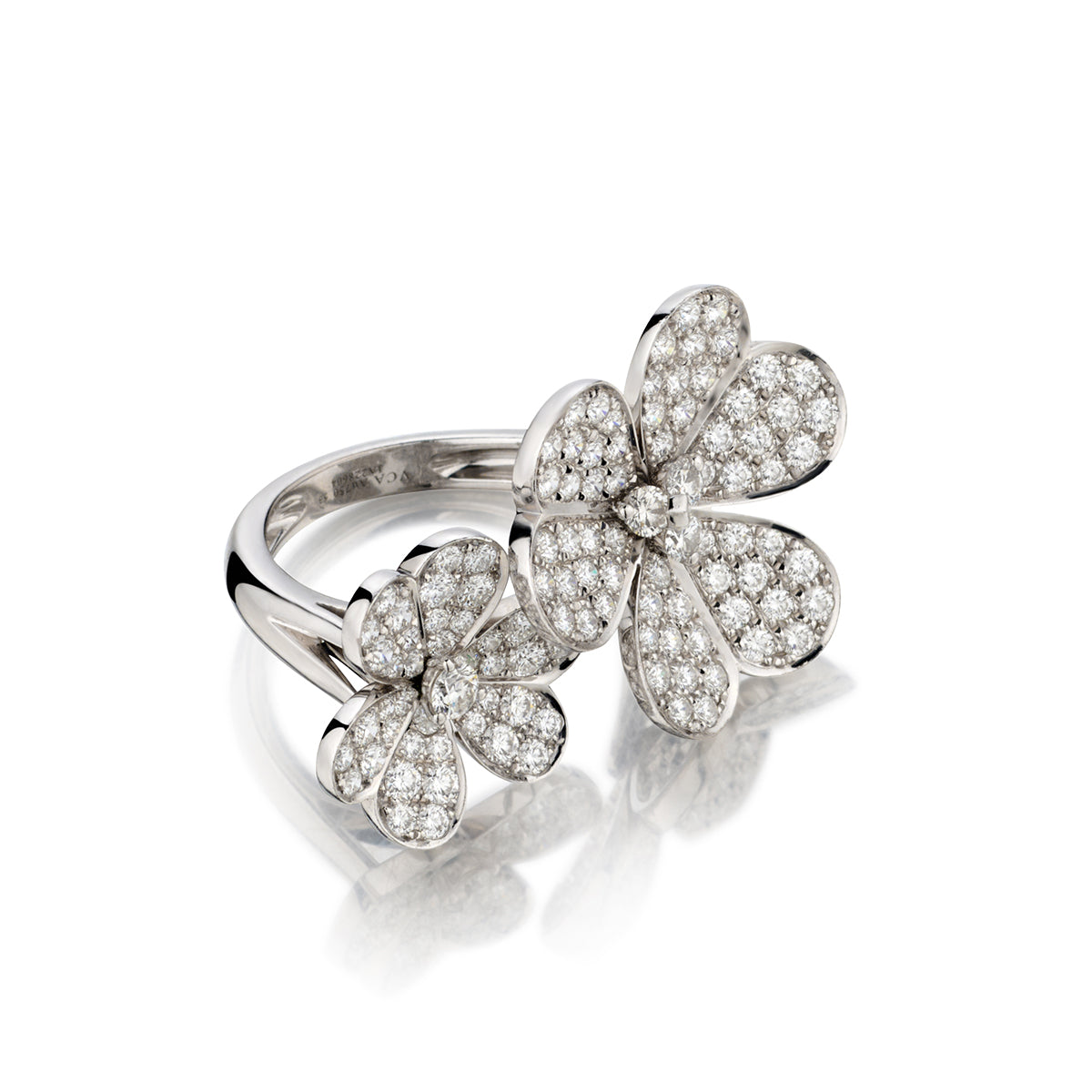 Van Cleef Arpels Frivole Between The Finger Ring in 18kt White