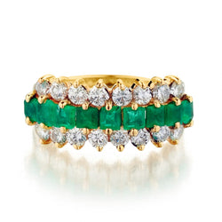 Ladies Green Emerald and Diamond Ring.14kt Yellow Gold.