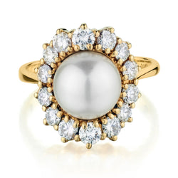 Ladies 9mm Pearl and Diamond Ring.