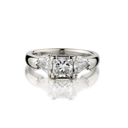 Ladies 14kt w/g Diamond Princess Cut Ring. 1.47ct Tw