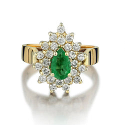 0.45 Carat Pear-shaped Green Emerald And Diamond Cocktail Ring