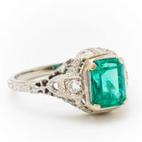 Vintage 2.00 Carat Green Emerald & White Gold Ring