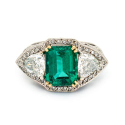 2.89 Carat Green Emerald & Diamond Ring