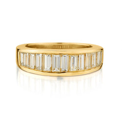 18kt Yellow Gold Diamond Band. 13 x 2.60 Tcw Baguettes