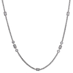 LADIES 18KT WHITE GOLD DIAMOND NECKLACE: 30 INCHES IN LENTGH