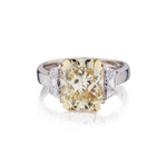 Ladies Platinum Fancy Yellow Diamond Ring . 6.04ct Tw