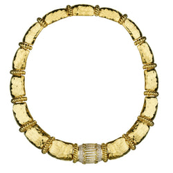 Ladies 18kt Yellow Gold  Diamond Collar / Choker Necklace.  5.50ct Tw.  226 Grams.