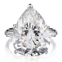 Showstopper !!! Pear Shape diamond ring . 13.50 carat weight
