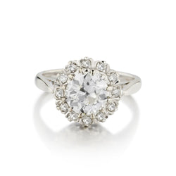 Ladies 18kt White Gold Vintage Cluster Ring. 1.94ct Tw