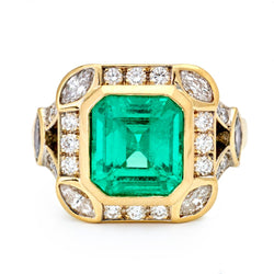 2.55 Carat Green Emerald And Diamond Gold Ring