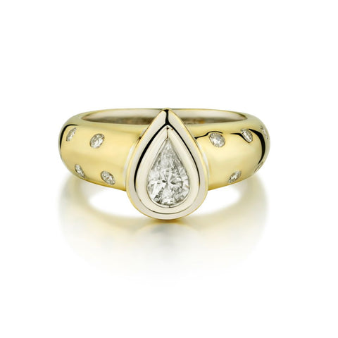 Ladies 18kt Yellow Gold Custom Made Diamond Ring.