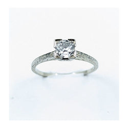 Ladies 18kt W/G Vintage Diamond Ring. 0.45 European Cut. Circa 1930.