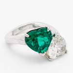 Royal De Versailles Heart-Shape Diamond & Green Emerald Ring