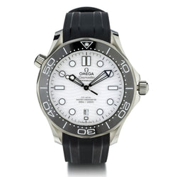 Omega Seamaster Diver 300 in Steel. White Dial. Black Rubber Band. B&P.