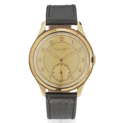 Mens IWC "Hermit" Jumbo Wristwatch in 18kt Yellow Gold. Circa 1938