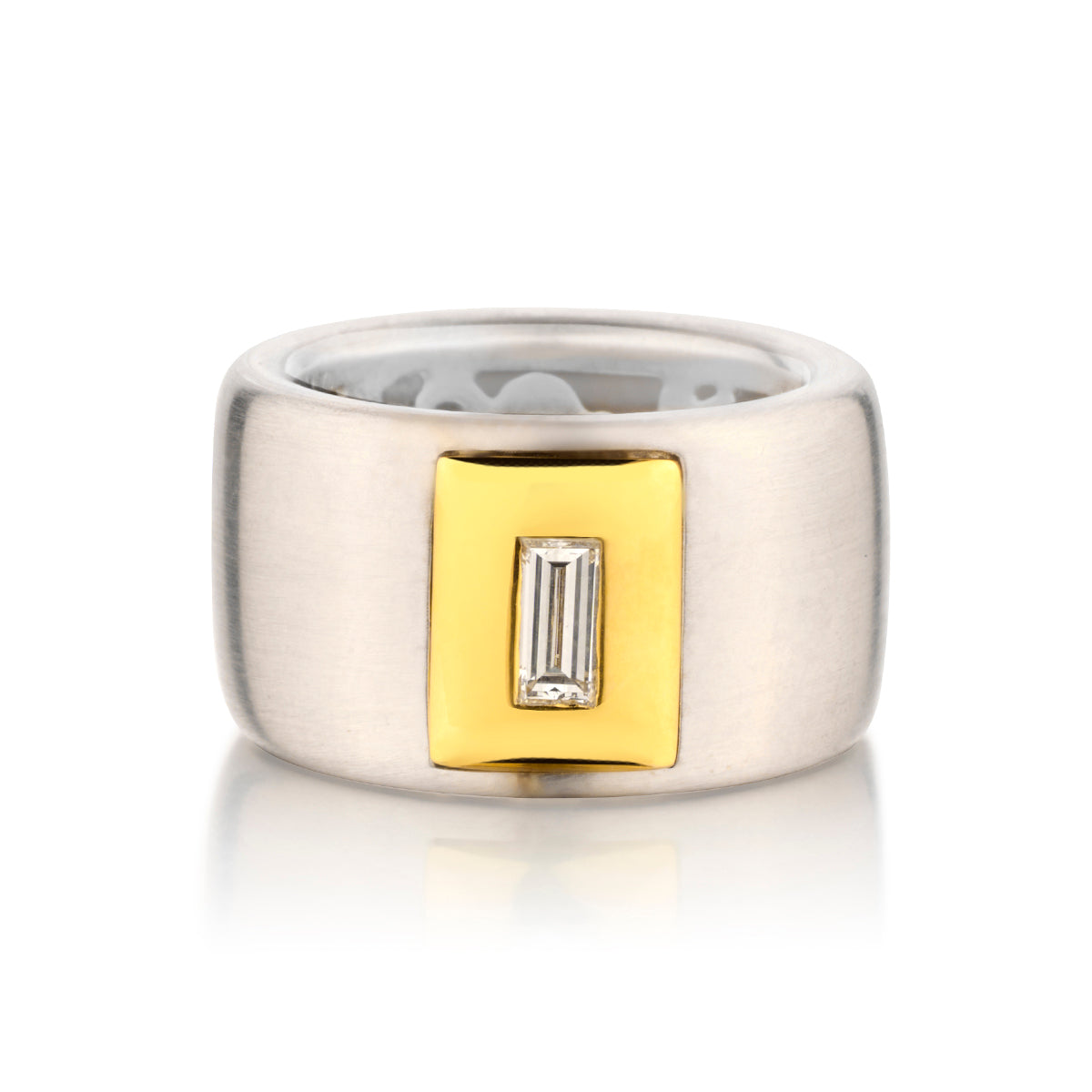 Ladies Handmade 18kt White Gold Band .0.35ct