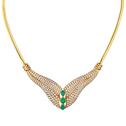 18kt Yellow Gold Diamond and Green Emerald Choker Necklace. 15.00ct Tw