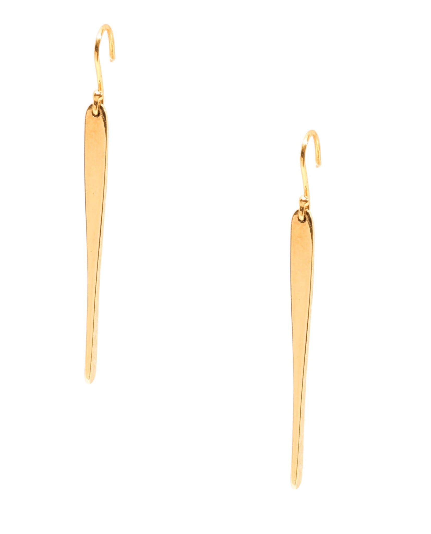 18KT YELLOW GOLD LONG SLENDER DANGLE EARRINGS.
