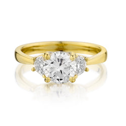 Ladies 18kt Yellow Gold Diamond Ring. 1.21 Brilliant Cut