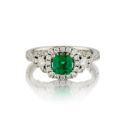 Ladies Green Emerald and Diamond Ring. 18kt White Gold