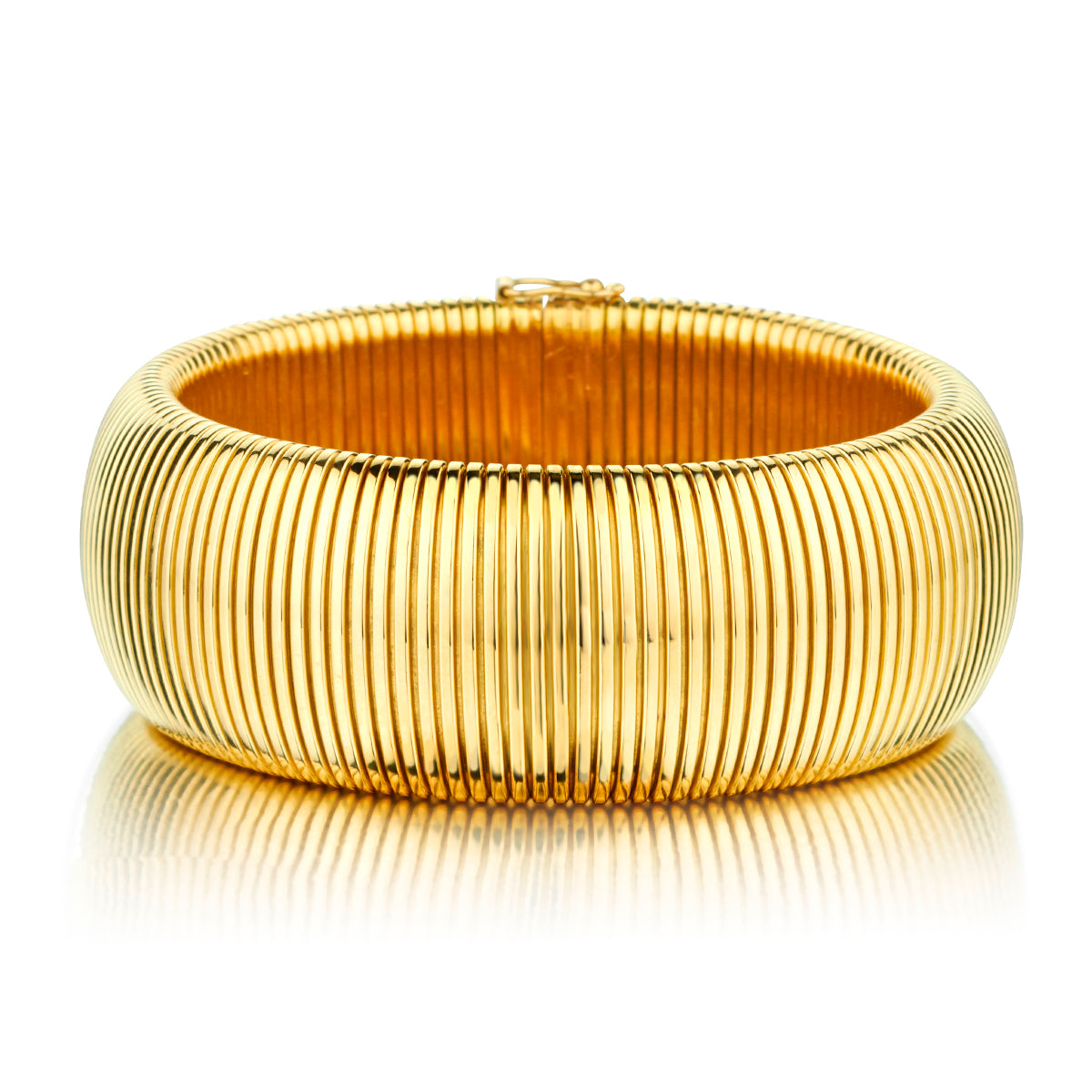 Magnificent 18kt yellow Gold Wide Tubagos Bracelet. 101.2 grams