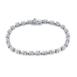 Ladies 14kt White Gold Diamond Flower Design Bracelet. 1.50ct Tw