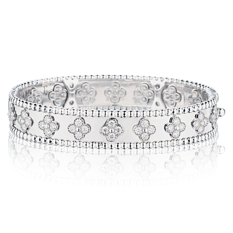 Van Cleef & Arpels Perlee Clover Bracelet. Ref: VCARP30300