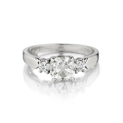 Vintage Ladies 18kt White Gold Diamond Three Stone Ring.1.20ct Tw