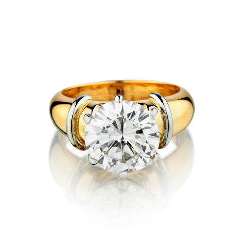 14kt Yellow Gold Diamond Solitaire Ring. 3.80 Carat Weight