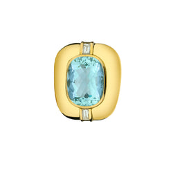 18kt Yellow Gold Handmade Brooch. 15.00 Carat Aquamarine