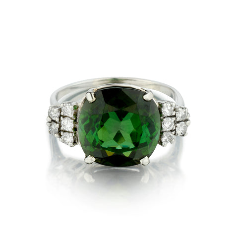 18kt White Gold Green Tourmaline and Diamond Ring