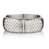 Bottega Veneta Intrecciato Bangle / Bracelet in 18kt White Gold. Weight: 79 Grams