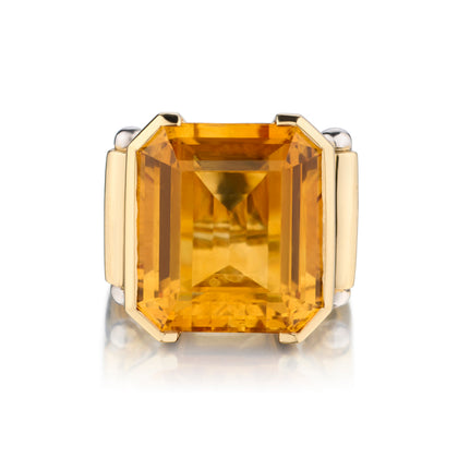 Vintage 14kt Yellow Gold Citrine Ring. Circa 1940
