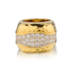 Unisex 18kt Yellow Gold Diamond Handmade Band. 32 x 2.18ct Tw