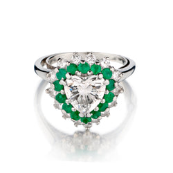 18kt White Gold Heart Shape Diamond and Green Emerald Ring. 1.44ct Weight.