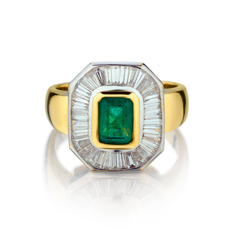 Ladies Handmade 18kt Yellow Gold Green Emerald and Diamond Ring