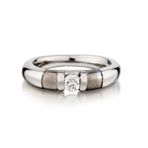 18kt White Gold Diamond Ring. 0.20ct