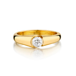 18kt Yellow Gold Diamond Ring. 0.27ct