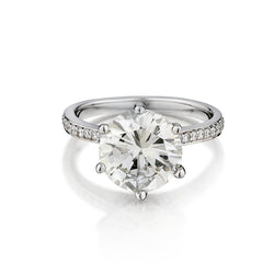 Platinum Ladies Diamond Ring. 4.02 Brilliant Cut.