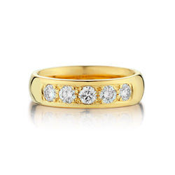 18kt Yellow Gold Diamond Band. 5 x 0.55ct Tw.