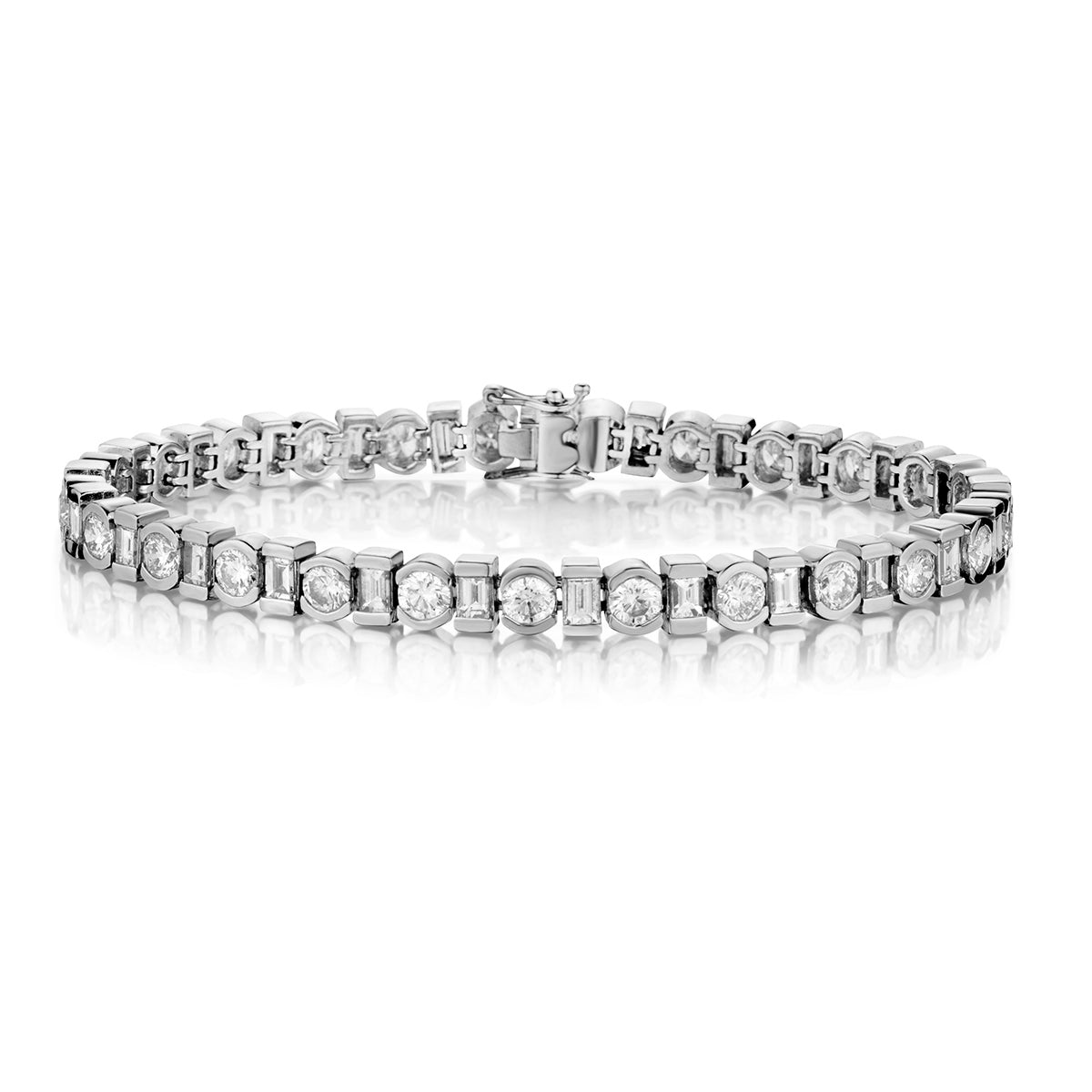 18kt White Gold Diamond "Tennis Bracelet". 10.00ct Tw