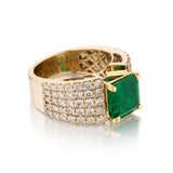 18kt White Gold Green Emerald and Diamond Ring - view 2