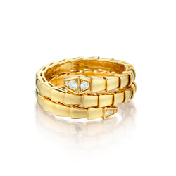 Bvlgari Viper Serpentini Ring in 18kt Yellow Gold.
