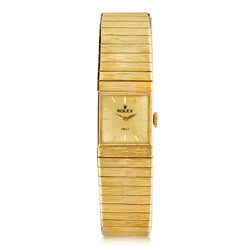 Ladies Vintage Rolex Wristwatch in 18kt Yellow Gold. Circa 1950
