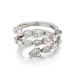 18kt White Gold Diamond Serpentine Design Ring. 3.50ct Tw