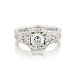 18kt White Gold Natural Diamond Ring.