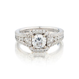 18kt White Gold Natural Diamond Ring. - view 1