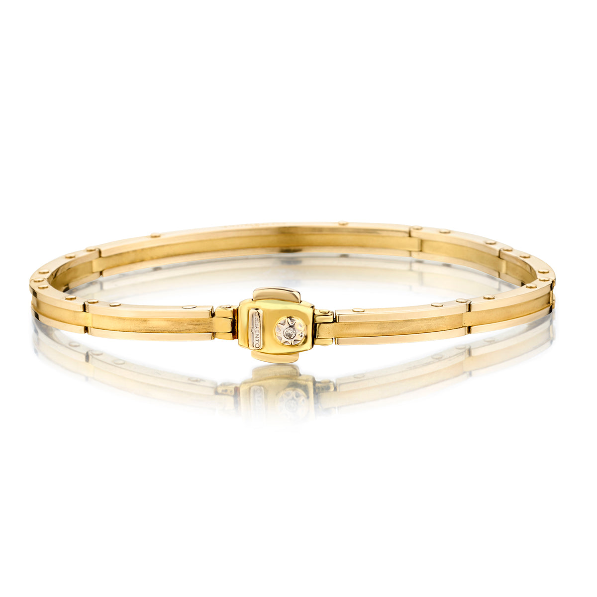 Chimento 18kt Yellow Gold Solid Bracelet. Weight: 35 grams. 8" (L).