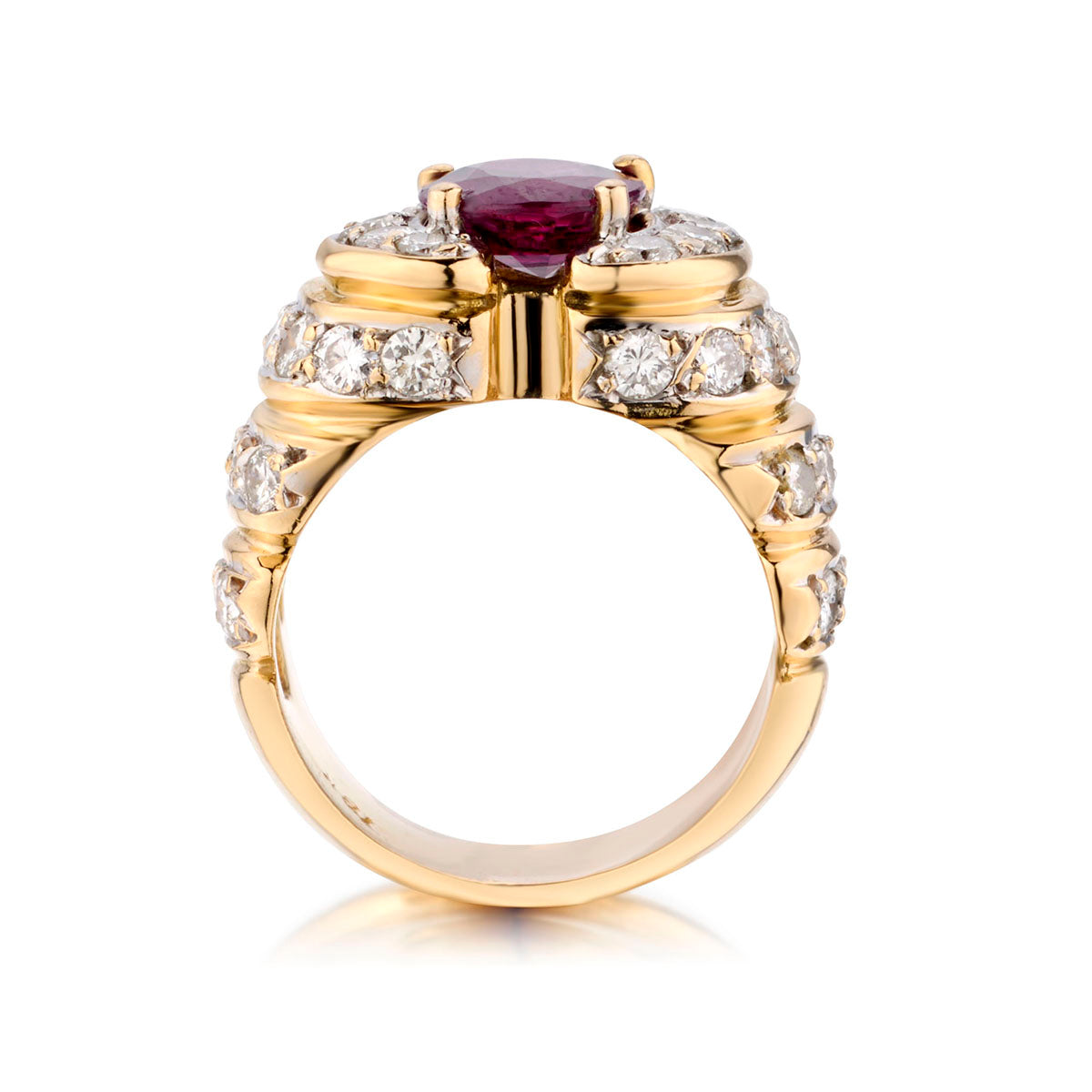 18kt Yellow Gold Ruby and Diamond Ring. 3.00 Oval Cut Ruby
